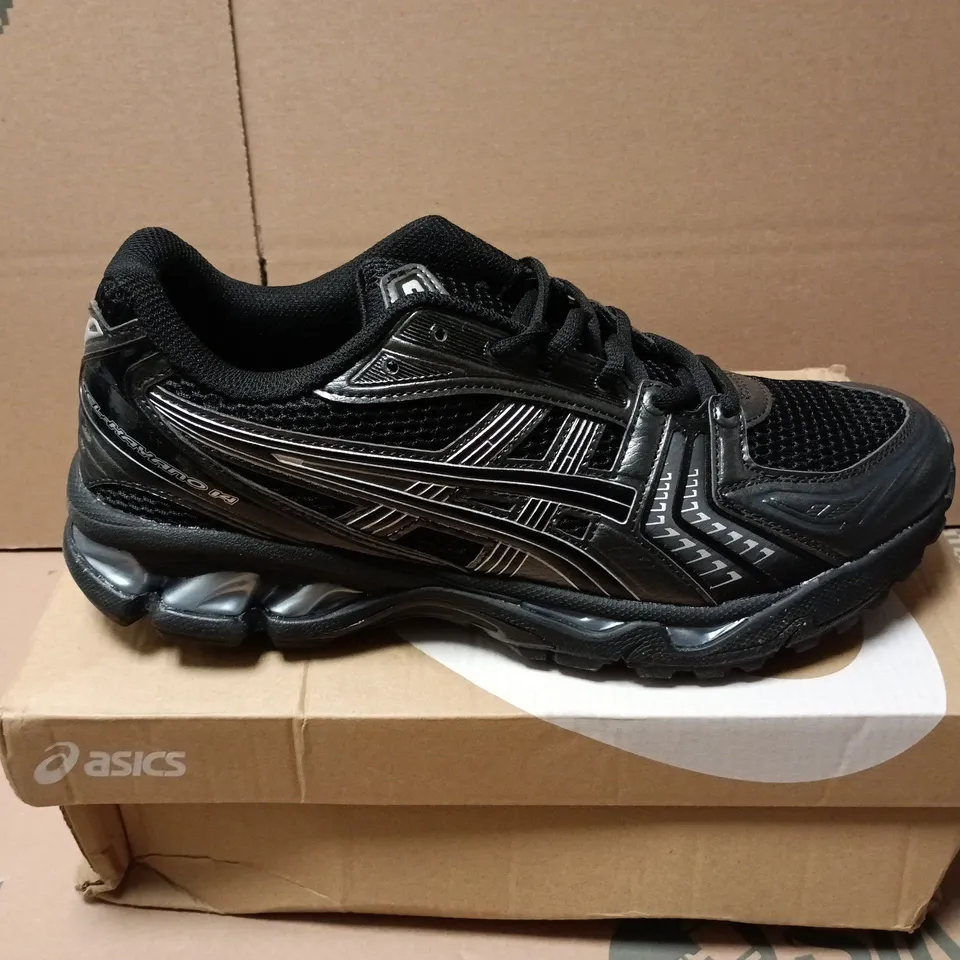 BOXED PAIR OF ASICS GEL KAYANO TRAINERS IN BLACK - UK 10