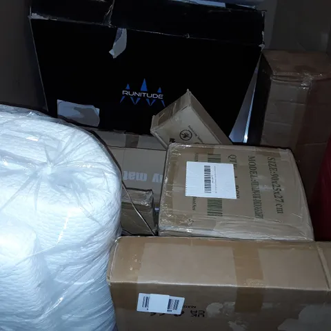 PALLET OF ASSORTED HOUSEHOLD ITEMS TO INCLUDE TELESCOPIC LADDER, XMAS TREE AND BAGGED MATTRESS TOPPER