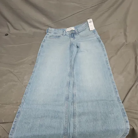 HOLLISTER WOMEN'S LOW-RISE BAGGY JEANS β W23 REGULAR