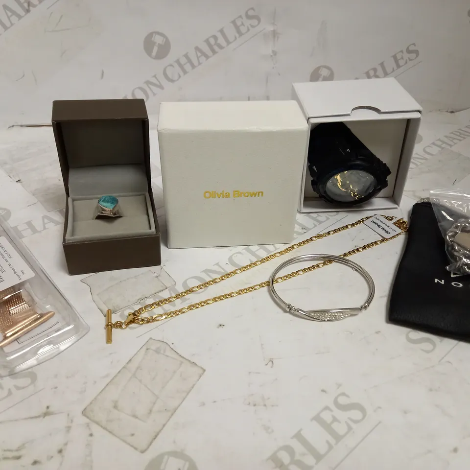 LOT OF APPROXIMATELY 20 JEWELLERY ITEMS, TO INCLUDE EARRINGS, NECKLACES, ETC