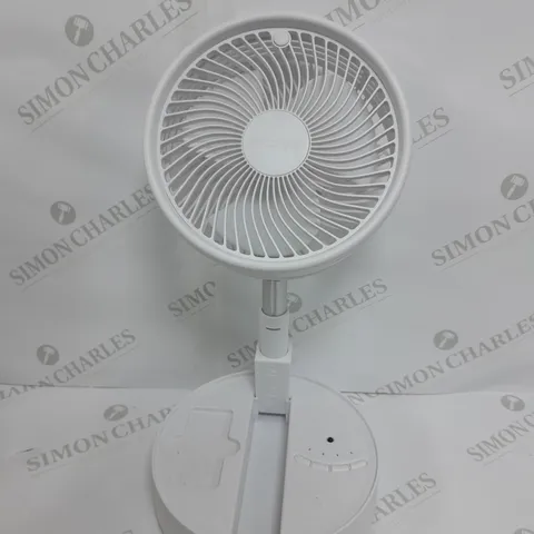 BOXED BELL & HOWELL OSCILLATING FOLDING RECHARGEABLE FAN IN WHITE