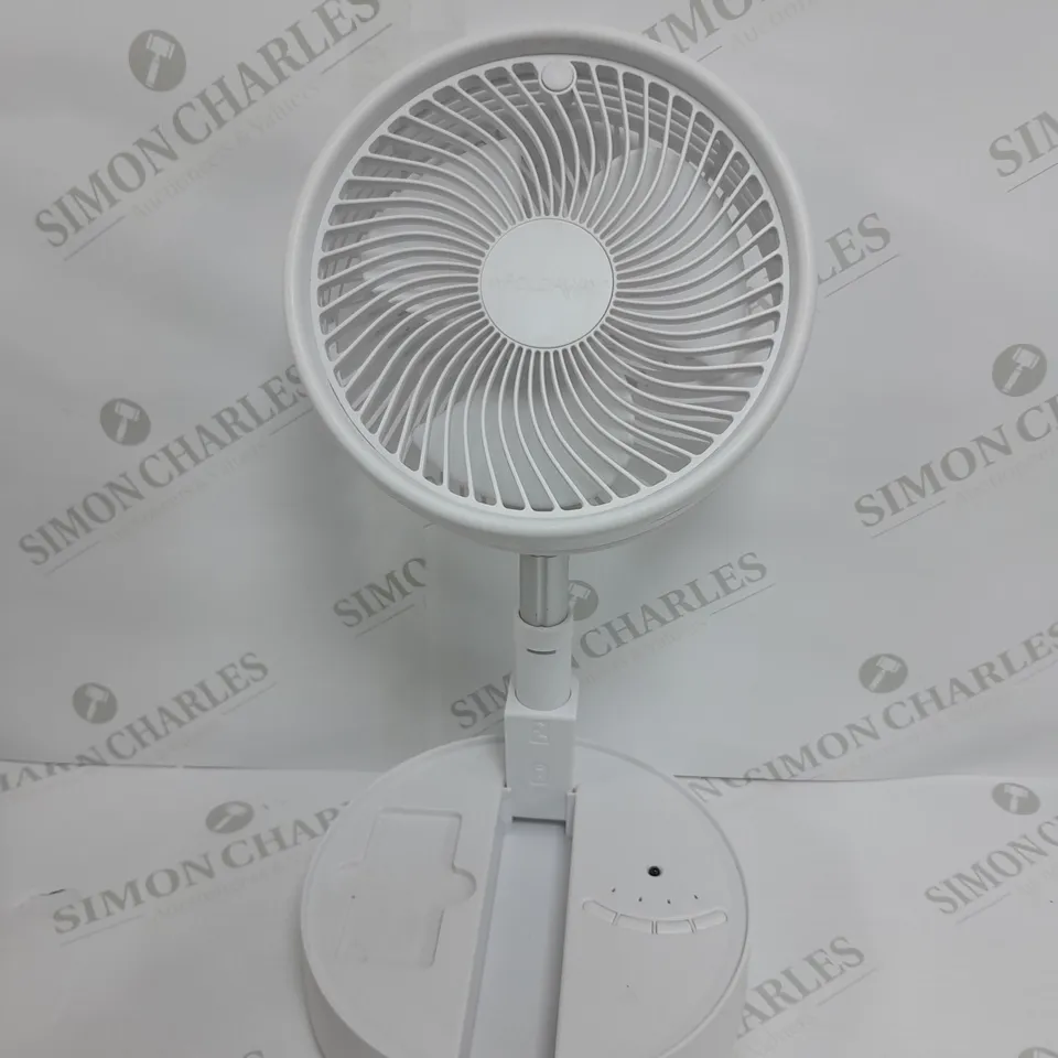 BOXED BELL & HOWELL OSCILLATING FOLDING RECHARGEABLE FAN IN WHITE