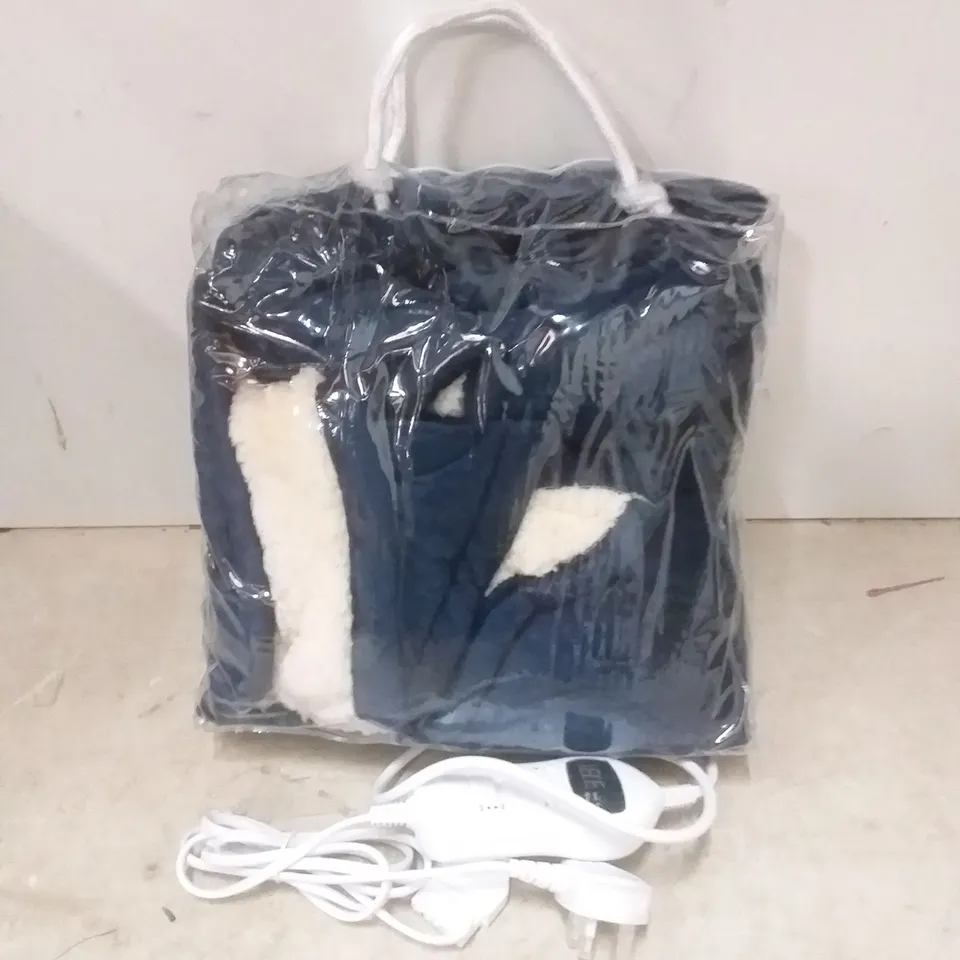 (ELECTRICITY FAULT) BOXED SUPER POLAR FLEECE 160CM X 120CM HEATED BLANKET( NAVY BLUE )
