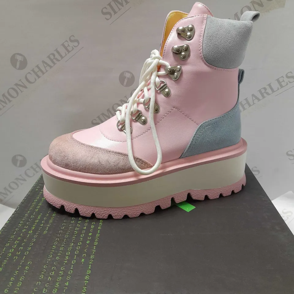KOI HYDRA MATRIX KAWAII PLATFORM PINK/BLUE BOOTS - SIZE 4