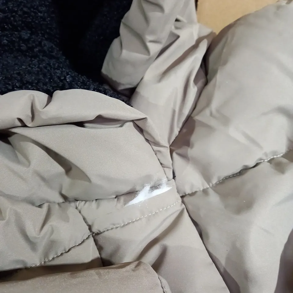 CENTIGRADE PUFFER COAT SIZE 2XL