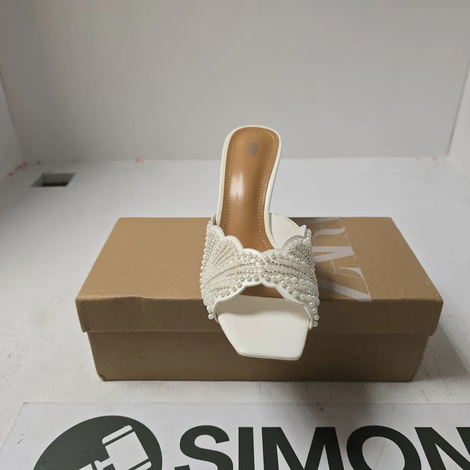 ZARA WOMEN'S WHITE BEADED EMBELLISHED HEELED SHOES SIZE 37 BOXED