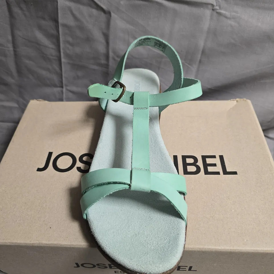 BOXED PAIR OF JOSEF SEIBEL FABRICA SANDALS - UK SIZE 39