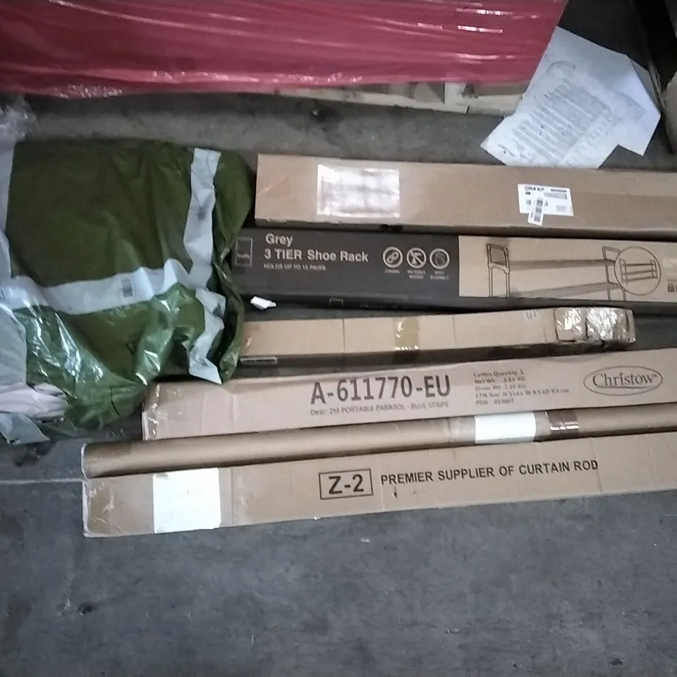 PALLET OF ASSORTED ITEMS PIPISHELL TOILET SEAT, BAMBOO CUTLERY ORGANISER WITH KNIFE RACK, ATLANTIC COOLER, KEPLIN GREY 3 TIER SHOE RACK, CHRISTOW PORTABLE PARASOL, CURTAIN RODS  