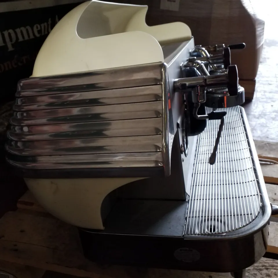 ELEKTRA BARLUME 2 GROUP AUTO ESPRESSO MACHINE