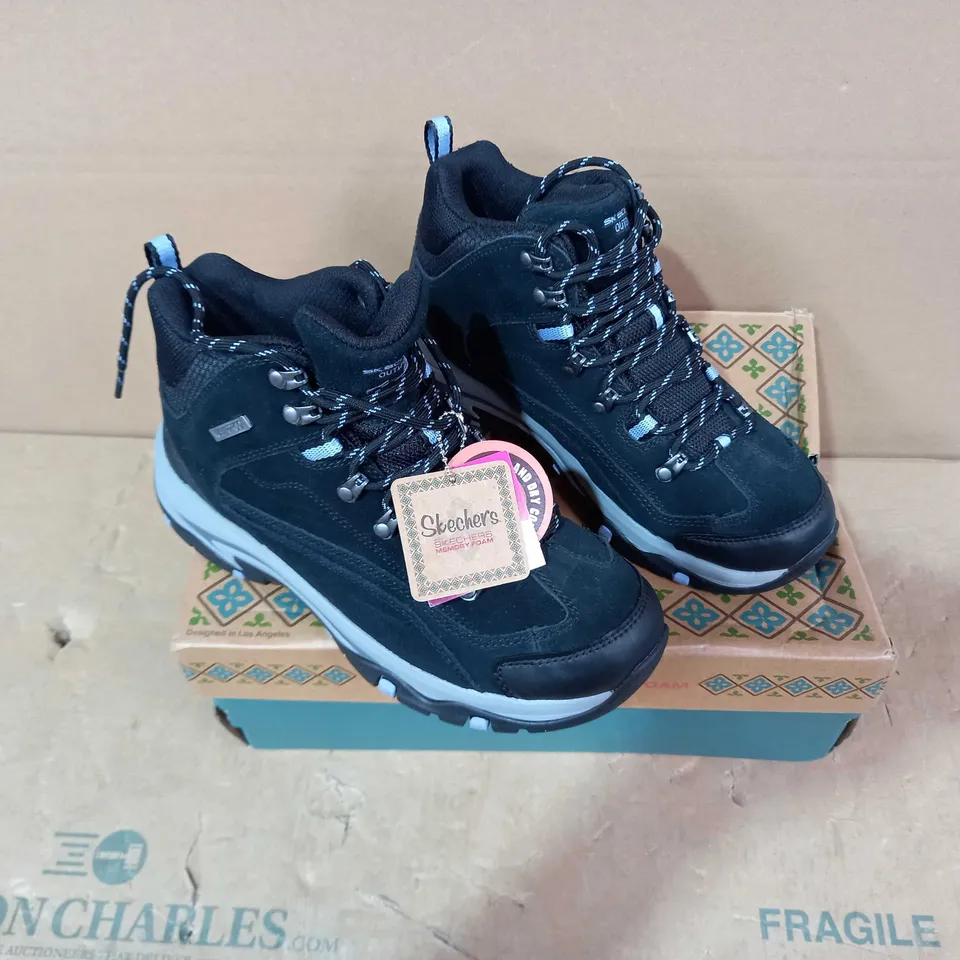 BOXED PAIR OF SKECHERS - SIZE 5