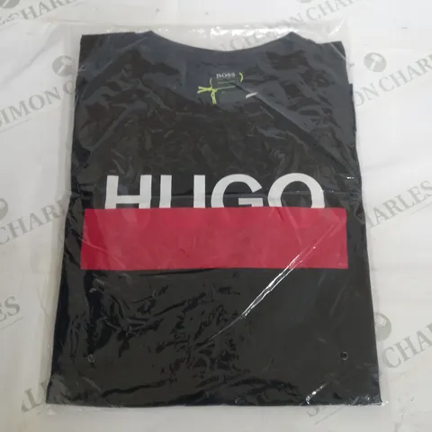 SEALED HUGO BOSS PLAIN LOGO T-SHIRT - MEDIUM