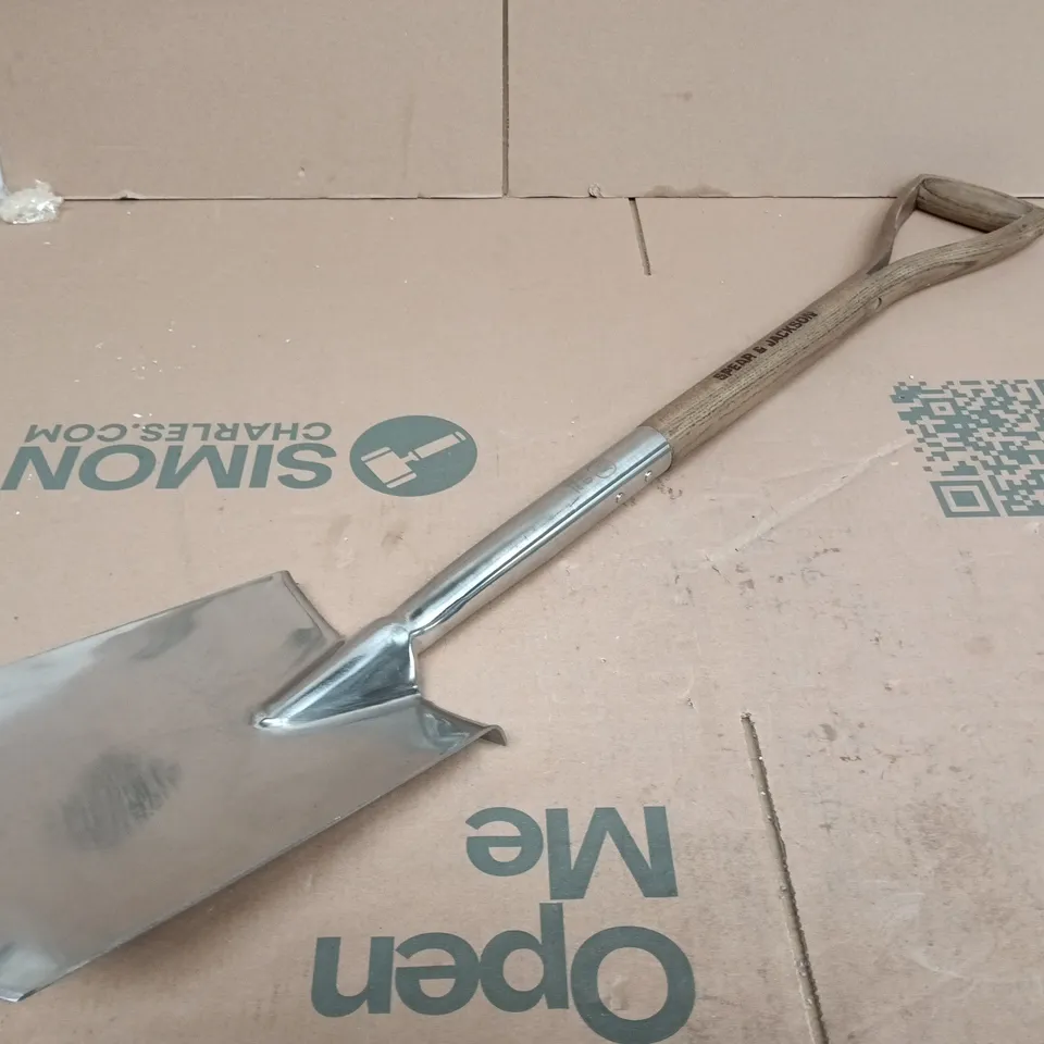 SPEAR & JACKSON GARDEN SPADE