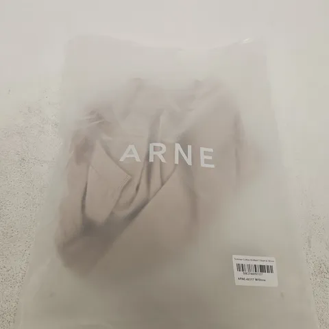 ARNE SUMMER COTTON KNITTED T-SHIRT IN STONE – UK M