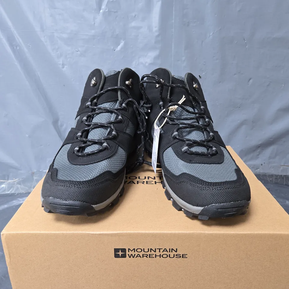 BOXED PAIR OF MOUNTAIN WAREHOUSE MCLEOD WIDE FIT OUTDOOR WALKING BOOTS IN BLACK - UK 13