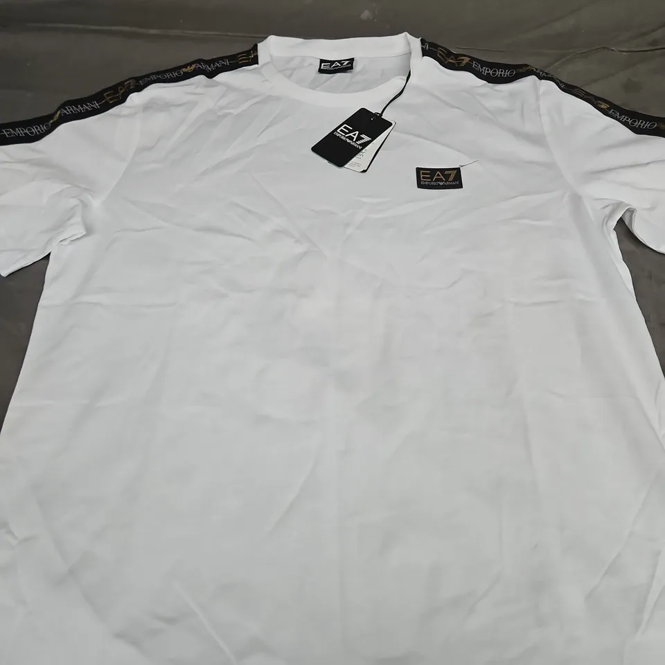 EMPORIO ARMANI CASUAL TEE - SIZE XL