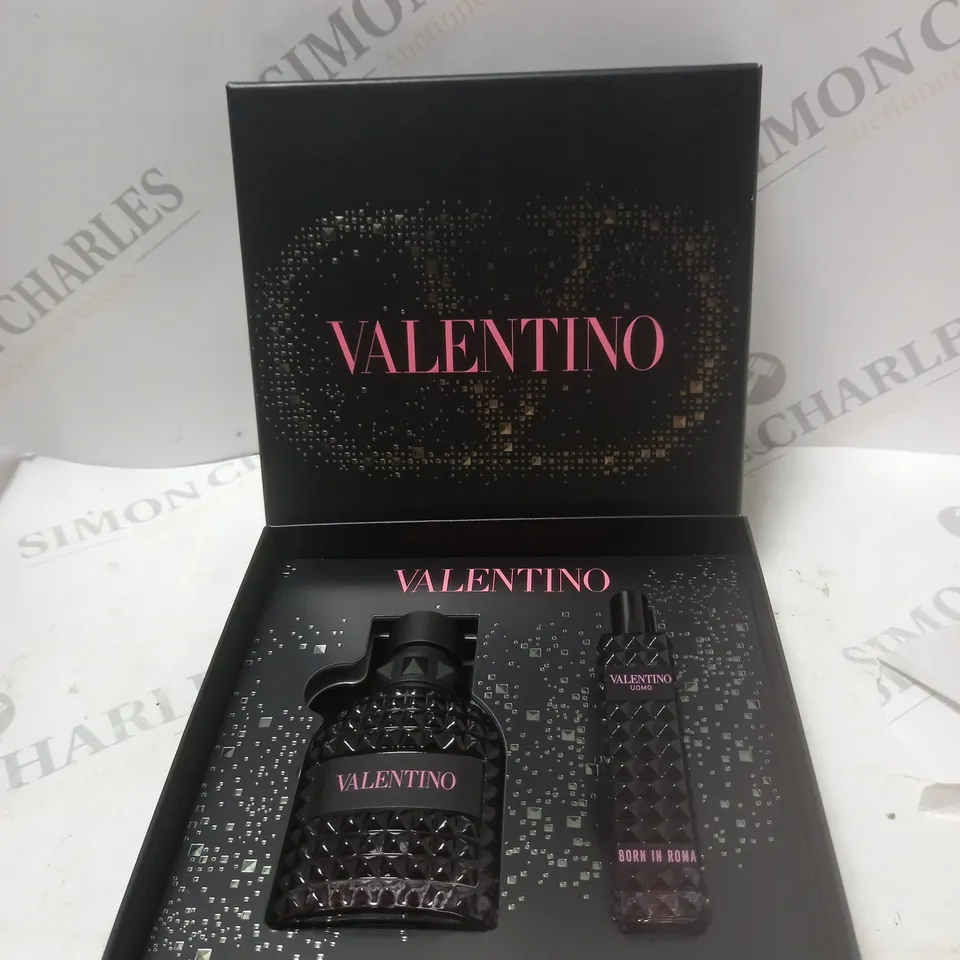 VALENTINO UOMO BORN IN ROMA INTENSE EAU DE PARFUM 50ML GIFT SET