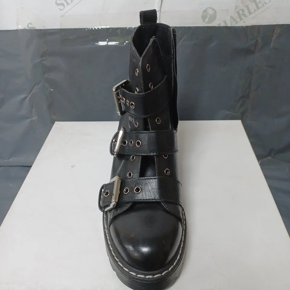 BOXED PAIR OF WHITBY BLACK LEATHER BOOTS SIZE 36