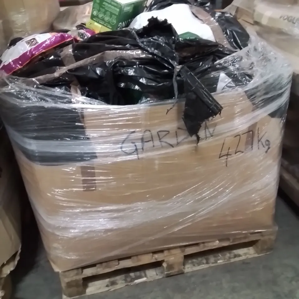 PALLET CONTAINING A LARGE QUANTITY OF GARDEN PRODUCTS TO INCLUDE;SOIL,LOG WOOD,SEEDS