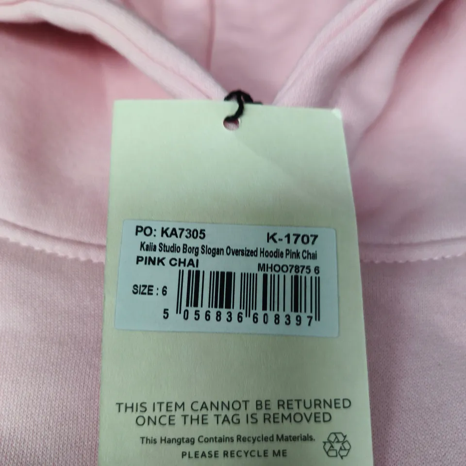 KAIA STUDIO BORG SLOGAN OVERSIZED HOODIE – PINK CHAI, UK SIZE 6