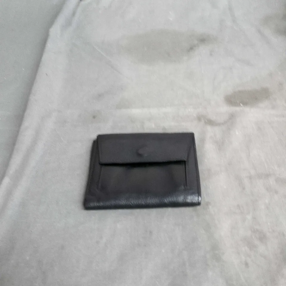 BOX OF APPROXIMATELY 25 ASSORTED CLOTHING ITEMS INCLUDING BLACK SLEEVELESS PUFFER JACKET , PUMA TRAINING TOP AND BLACK LEATHER WALLET 