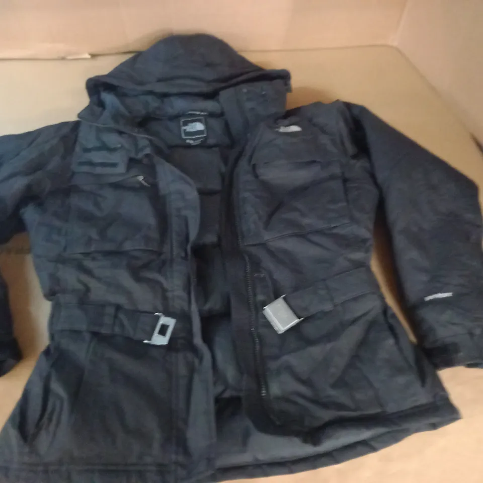 NORTH FACE WOMENS BLACK PADDED COAT - S/P