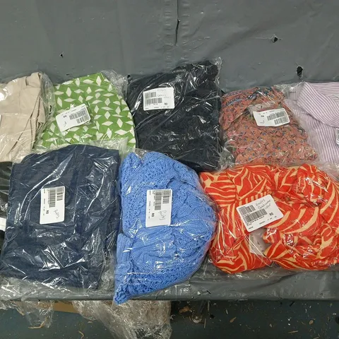 BOX OF APPROXIMATELY 10 ASSORTED BAGGED PIECES OF CLOTHING IN VARIOUS STYLES, SIZES, AND BRANDS