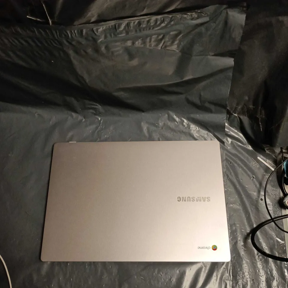 SAMSUNG CHROMEBOOK