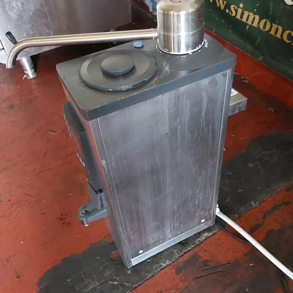 BRAVILOR BONAMAT B10HW BULK COFFEE BREWER
