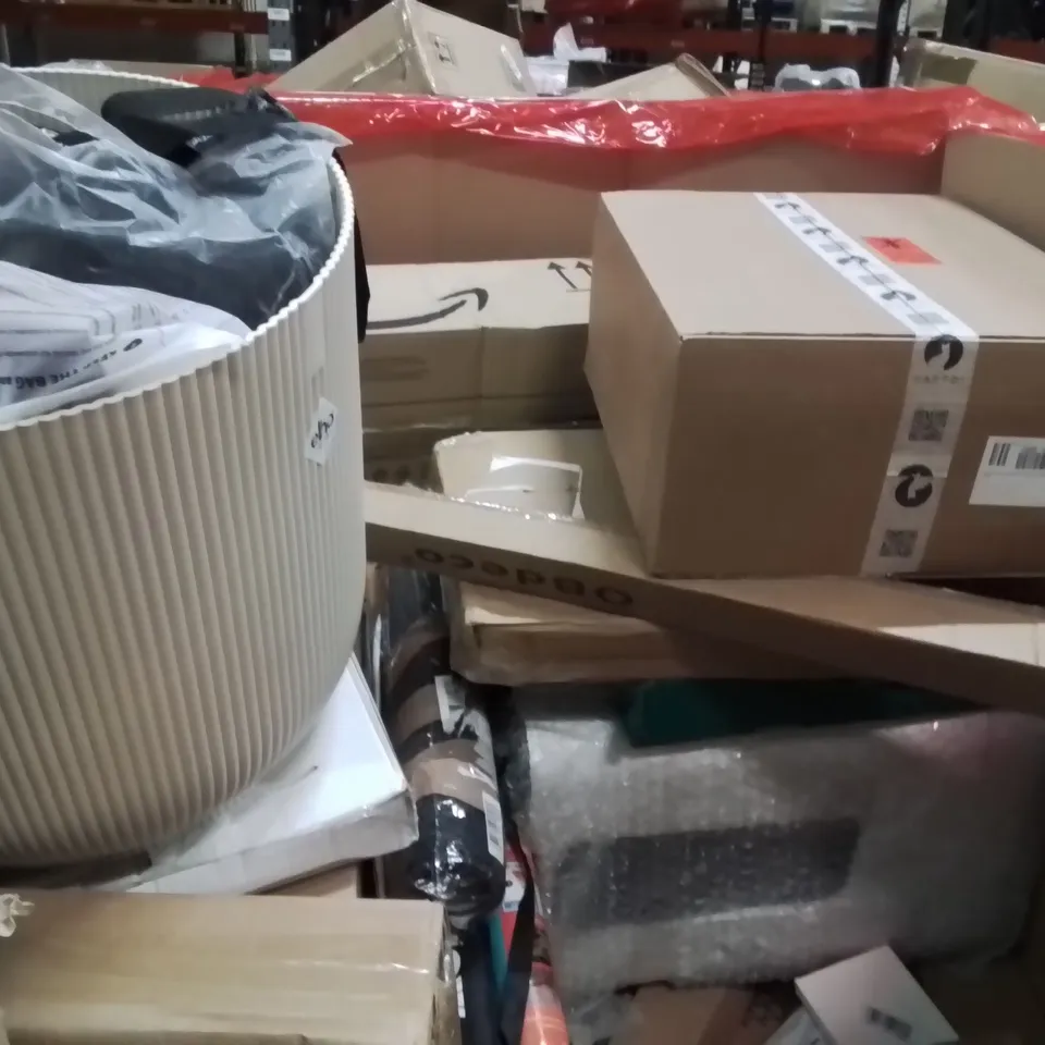 PALLET OF ASSORTED HOUSEHOLD GOODS AND PRODUCTS TO INCLUDE;PET BED,AIR COOLER,KITCHEN FOR KIDS