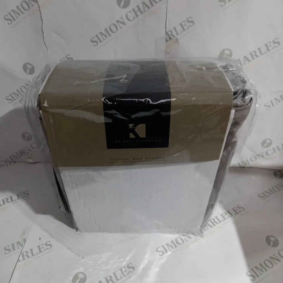 BOXED BY KELLY HOPPEN FINEST BED LINENS - KING