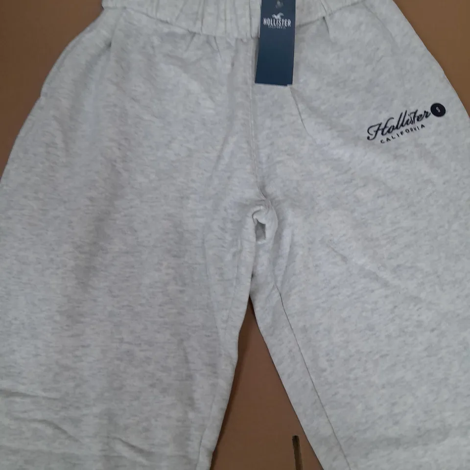 HOLLISTER CALIFORNIA GREY SWEAT PANTS - SIZE SMA