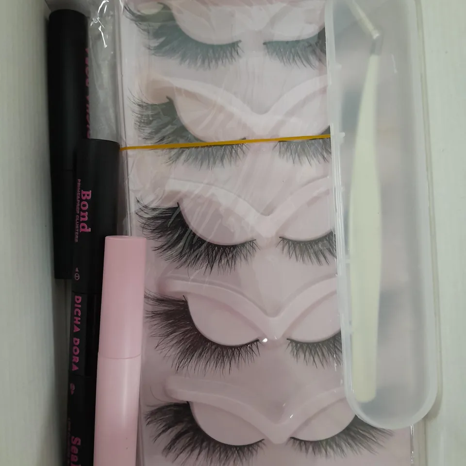 2 X DICHA DORA HEATED EYELASH CURLER SETS