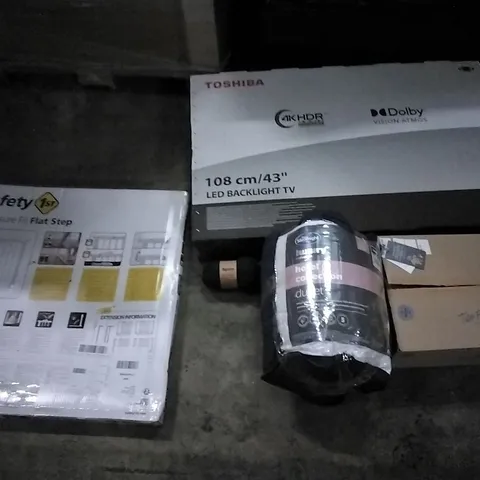 PALLET OF ASSORTED ITEMS INCLUDING TOSHIBA 43" LED BACK-LIGHT TV, SAFETY 1ST U-PRESSURE FIT FLAT SLEEP, SLIENTNIGHT LUXURY COLLECTION DUVET, SPIIN DOUBLE KNITTING YARN