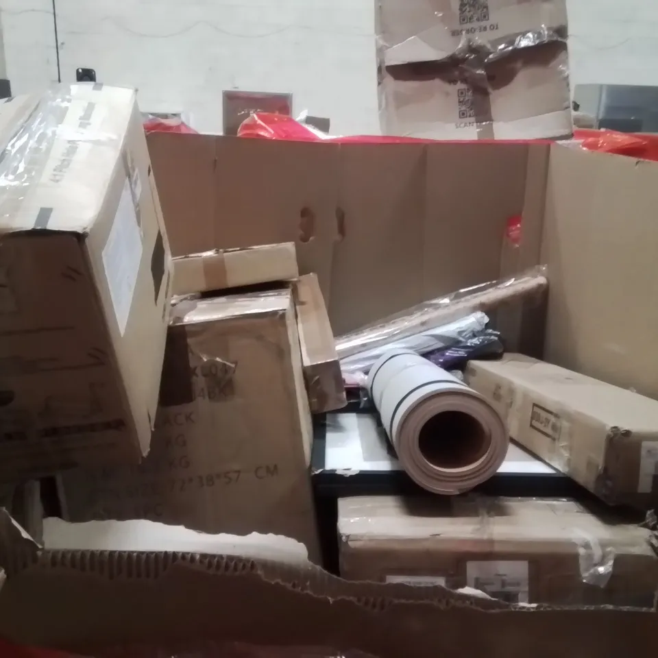 PALLET OF ASSORTED HOUSEHOLD GOODS AND PRODUCTS TO INCLUDE;CAT LITTER BOX,PLAY MATS