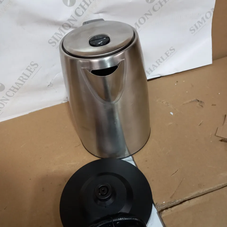 COOK'S ESSENTIALS MULTI TEMPERATURE 1.7L KETTLE