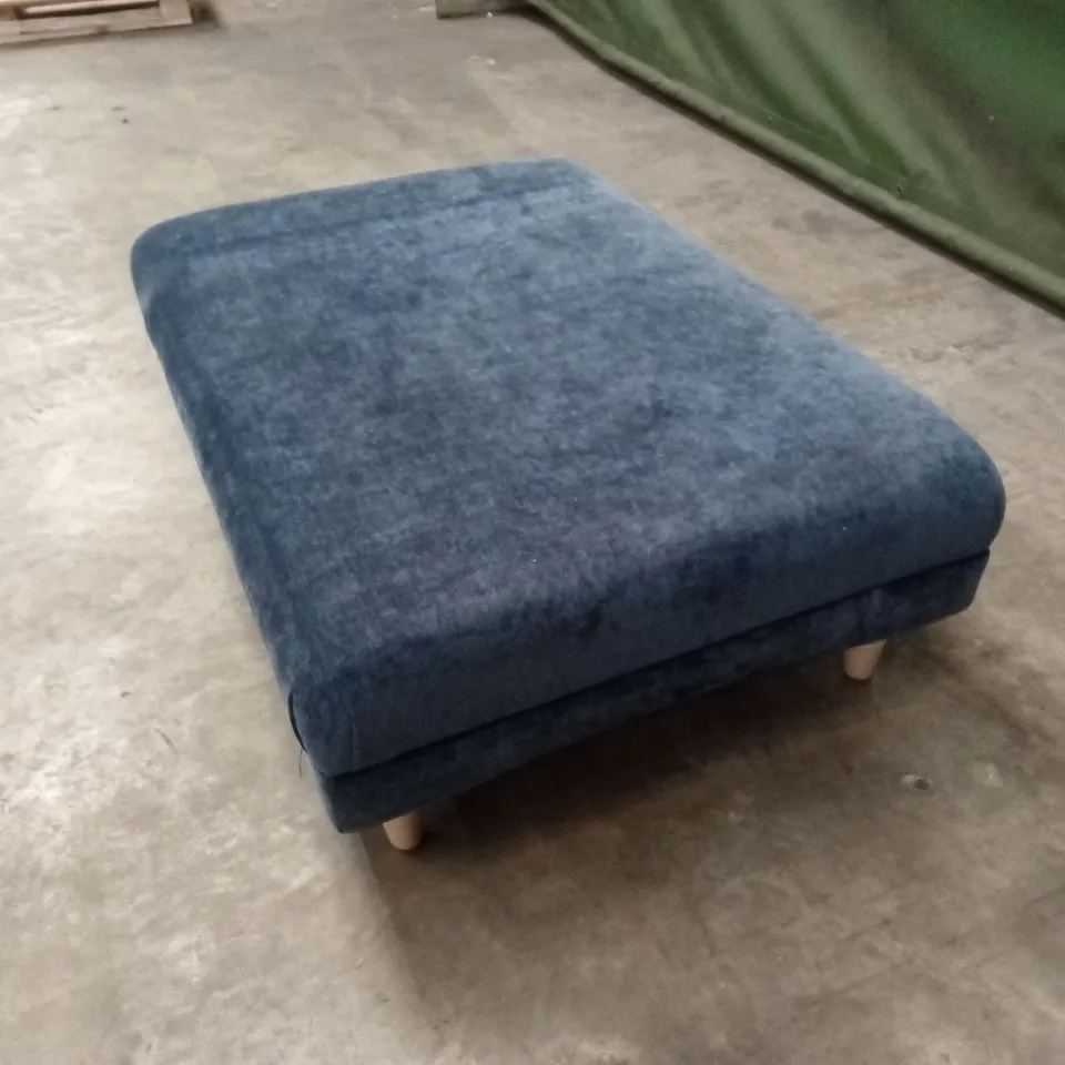 ADAKU BANQUETTE FOOTSTOOL - MARINE FABRIC WITH OAK FEET