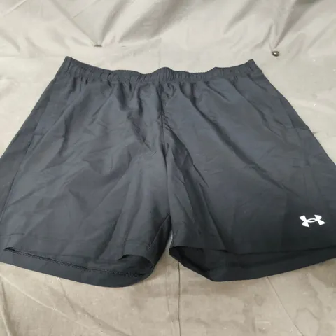 UNDER ARMOUR CASUAL SHORTS - SIZE 2XL