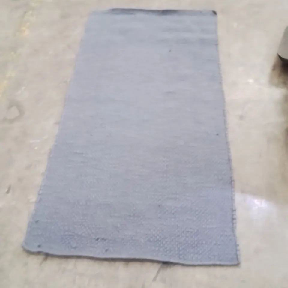 QUALITY DESIGNER AREA RUG - APPROXIMATELY 160X80CM