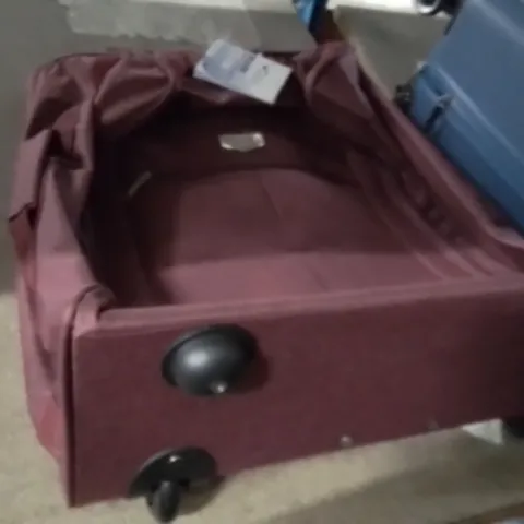 LUGG MARS SOFT CABIN BAG BURGUNDY 