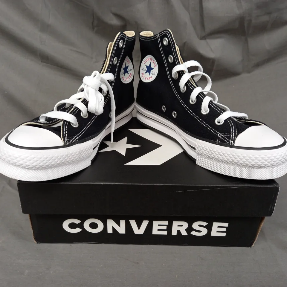 BOXED PAIR OF CONVERSE SHOES IN BLACK UK SIZE 4.5