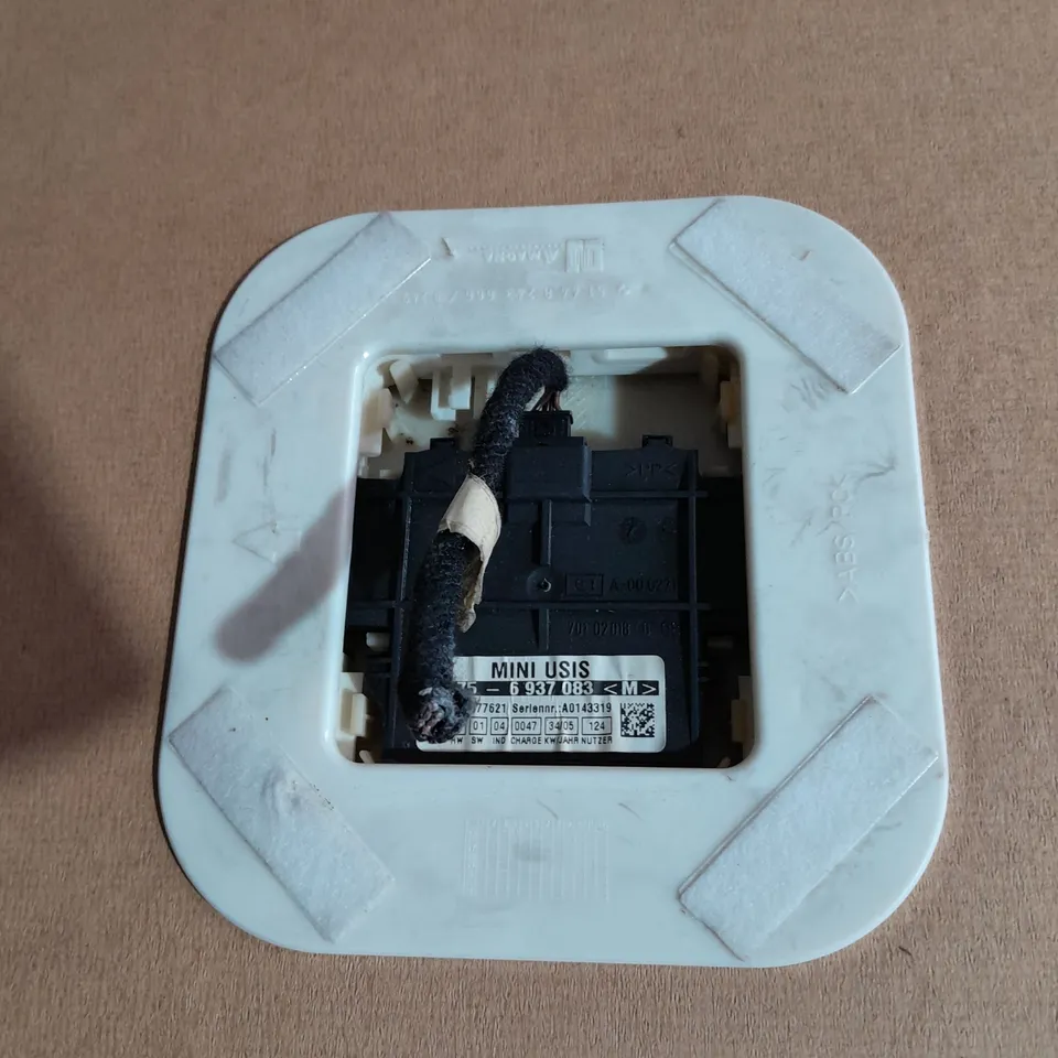 MINI USIS DELPHI PANEL