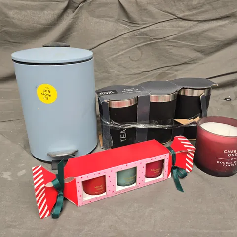 APPROXIMATELY 20 ASSORTED ITEMS TO INCLUDE SCENTED CANDLES, 3 PIECE CANISTER SET, SOFT CLOSE LID BIN, ETC - COLLECTION ONLY