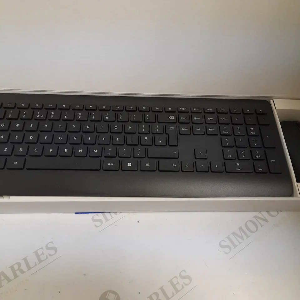 MICROSOFT WIRELESS 900 KEYBOARD 
