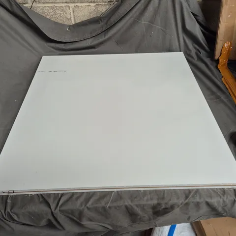 LARGE WHITE SQUARE PANEL