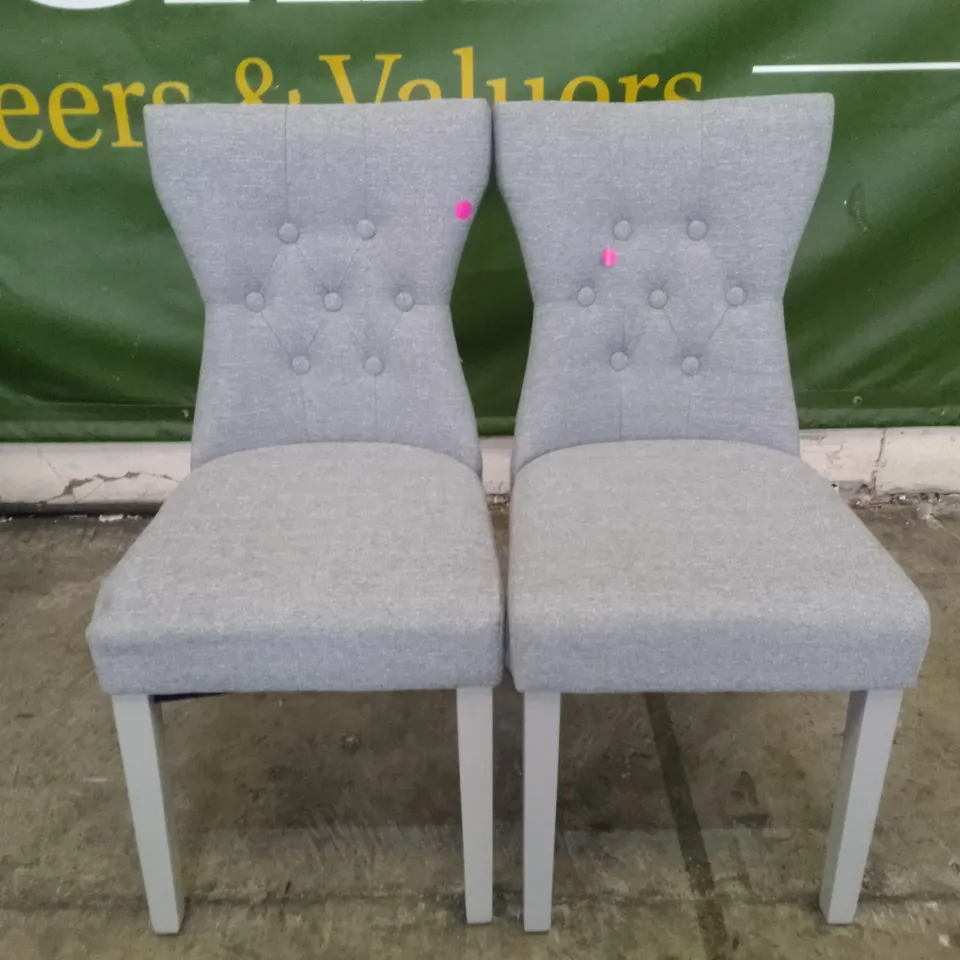 SET OF NEW 2 BEWLEY LIGHT GREY FABRIC BUTTON BACK DINING CHAIRS (GREY LEGS)