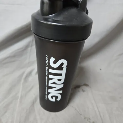 BLACK SHAKER BOTTLE WITH WHITE STRNG LOGO