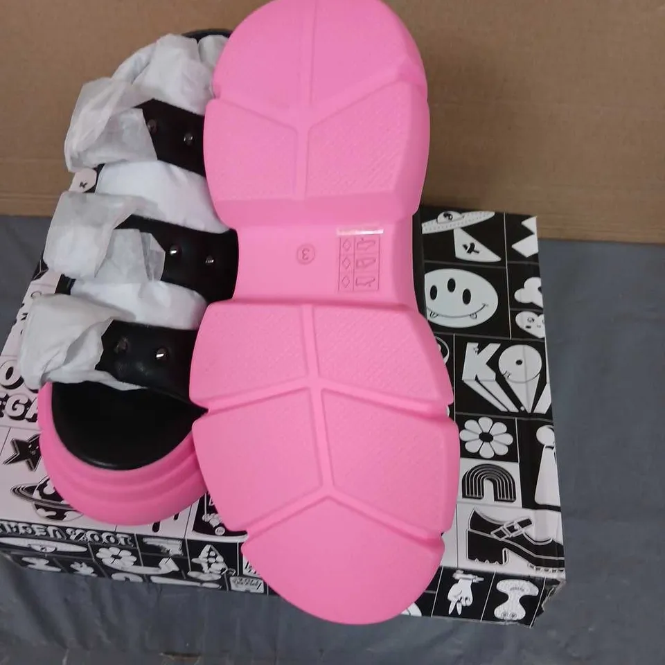KOI FOOTWEAR STICKY SECRETS CHUNKY SANDALS – BLACK & PINK– UK 7