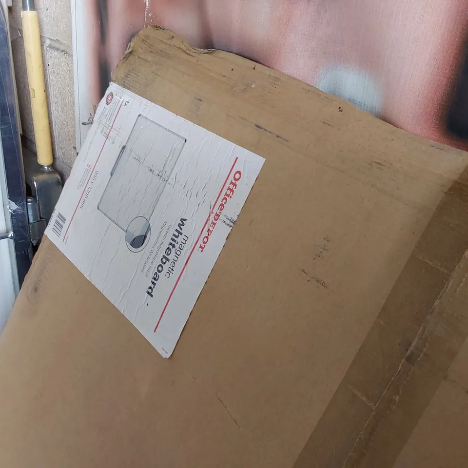 PALLET OF ASSORTED UNPROCESSED CONSUMER/COMMERCIAL GOODS 