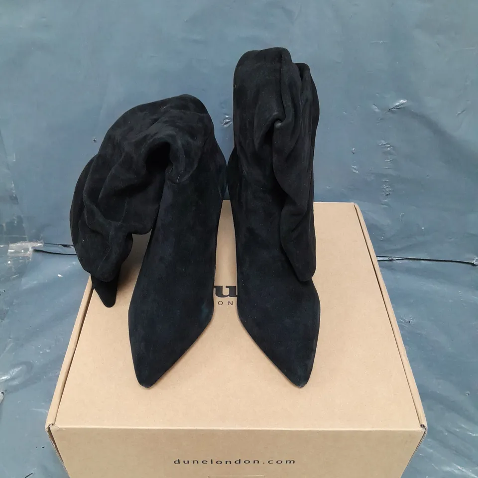 BOXED PAIR OF DUNE LONDON SLOUCH POINT BOOTS - 3