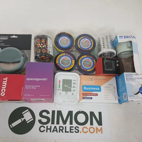 JOSEPH JOSEPH DUO PIZZA CUTTER (BOXED) + ASSORTED KITCHEN ITEMS & GCSE BUSINESS FLASHCARDS – MIXED LOT